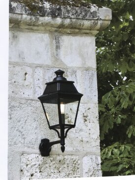 Avenue 2 07 | große Wandlaterne mit markanter Ausladung Roger Pradier